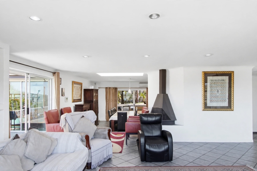 5 Bedroom Property for Sale in Fisher Haven Western Cape